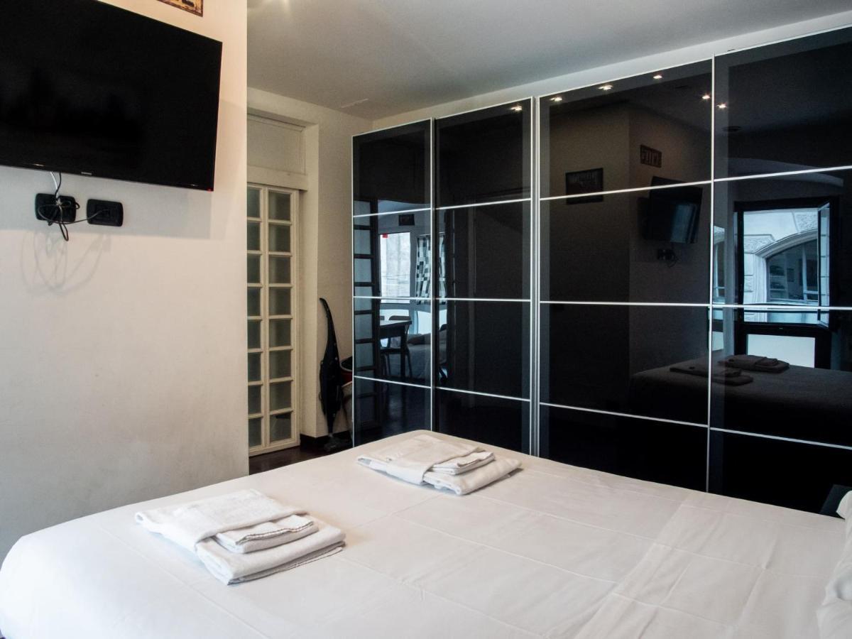 The Best Rent - Modern Duomo Apartment ミラノ エクステリア 写真