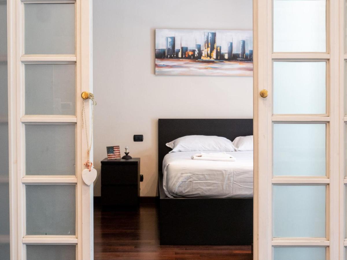 The Best Rent - Modern Duomo Apartment ミラノ エクステリア 写真