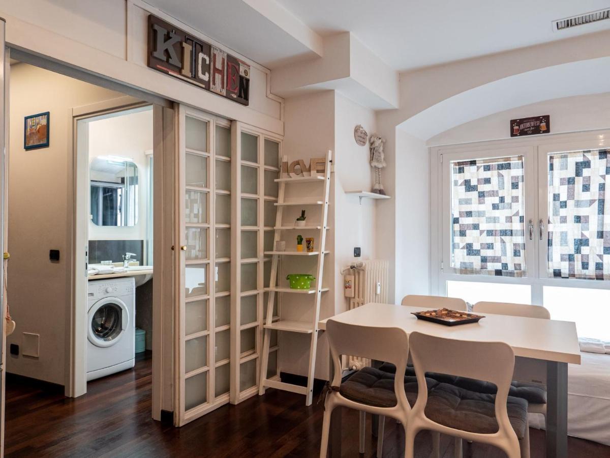 The Best Rent - Modern Duomo Apartment ミラノ エクステリア 写真